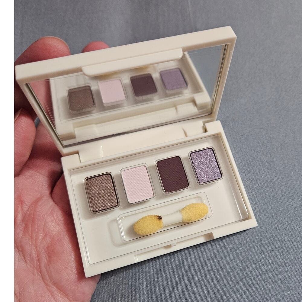 Elizabeth Arden Eyeshadow Highlighter Quad Amethyst Heathered Smolder Innocence